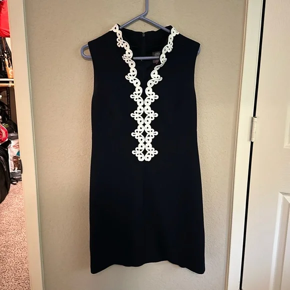 Vince Camuto | Dresses | Gorgeous Sleeveless Vince Camuto Embroidered Dress  | Poshmark